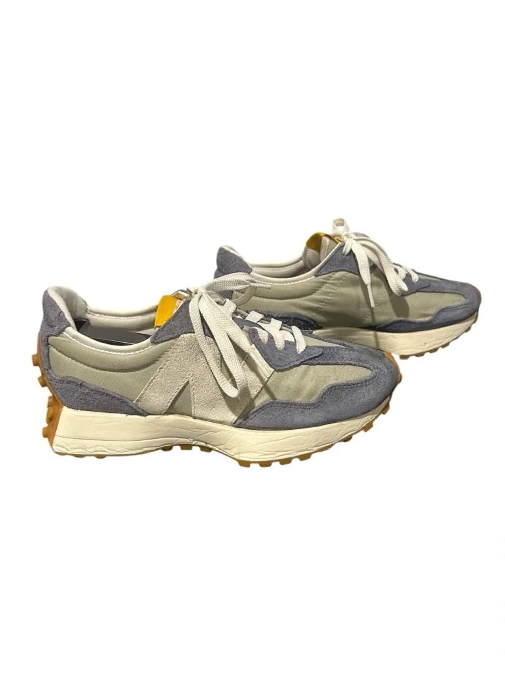 New Balance excellent pet